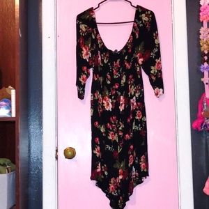 Cute floral romper!